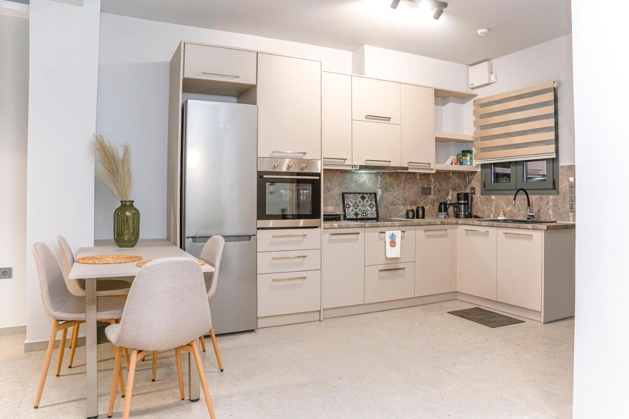 טריקלה Quattro Luxury Apartments מראה חיצוני תמונה