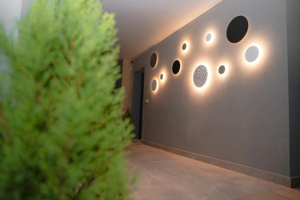 טריקלה Quattro Luxury Apartments מראה חיצוני תמונה