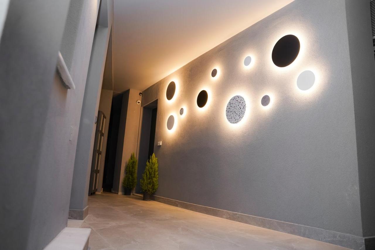 טריקלה Quattro Luxury Apartments מראה חיצוני תמונה
